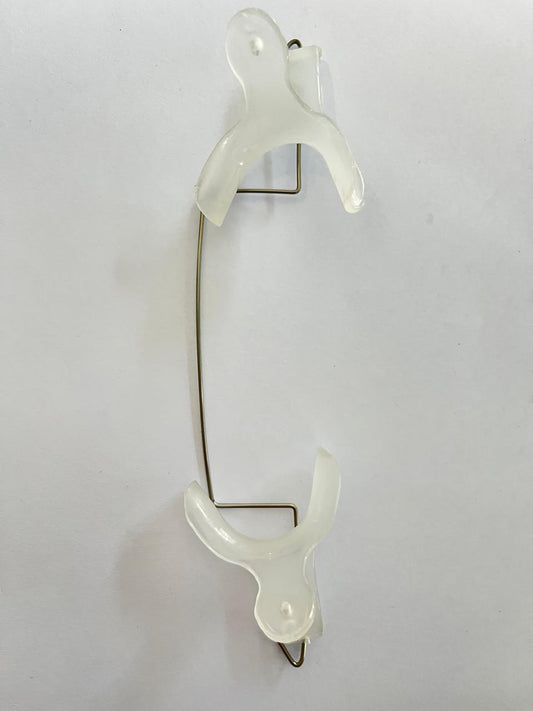 Retractor de carillo con alambre tipo borgatta marca Vor