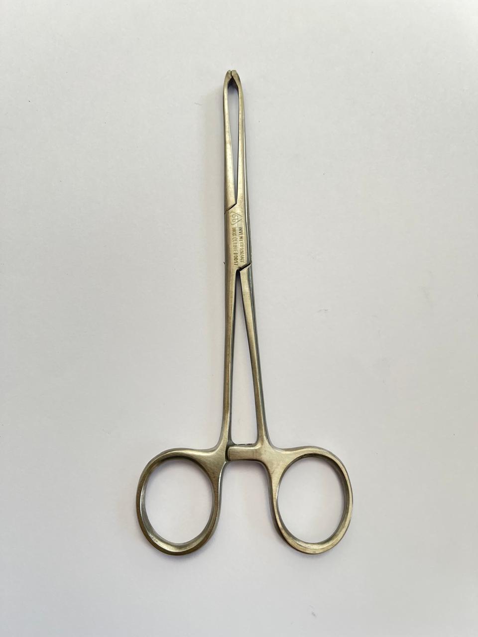 Pinza allis para encia 15.5 cm 6B 272