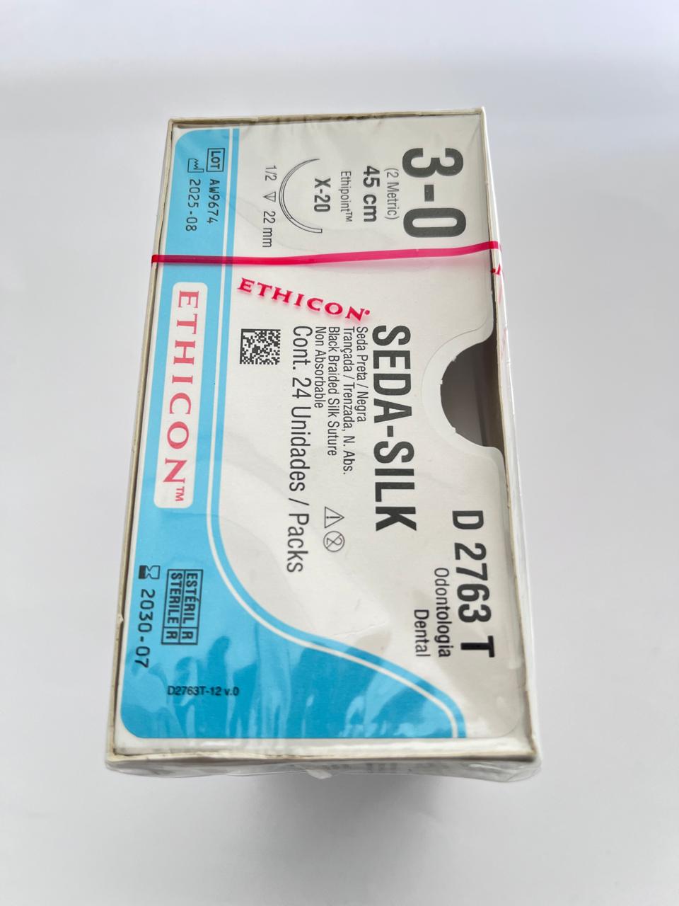 Caja sutura seda 3-0 con 24 piezas