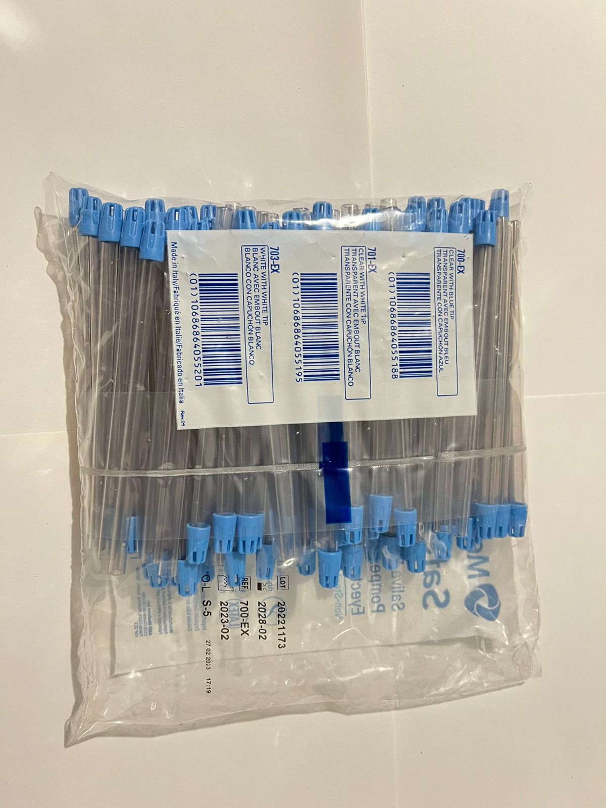 Eyectores Medicom desechables con 100 piezas