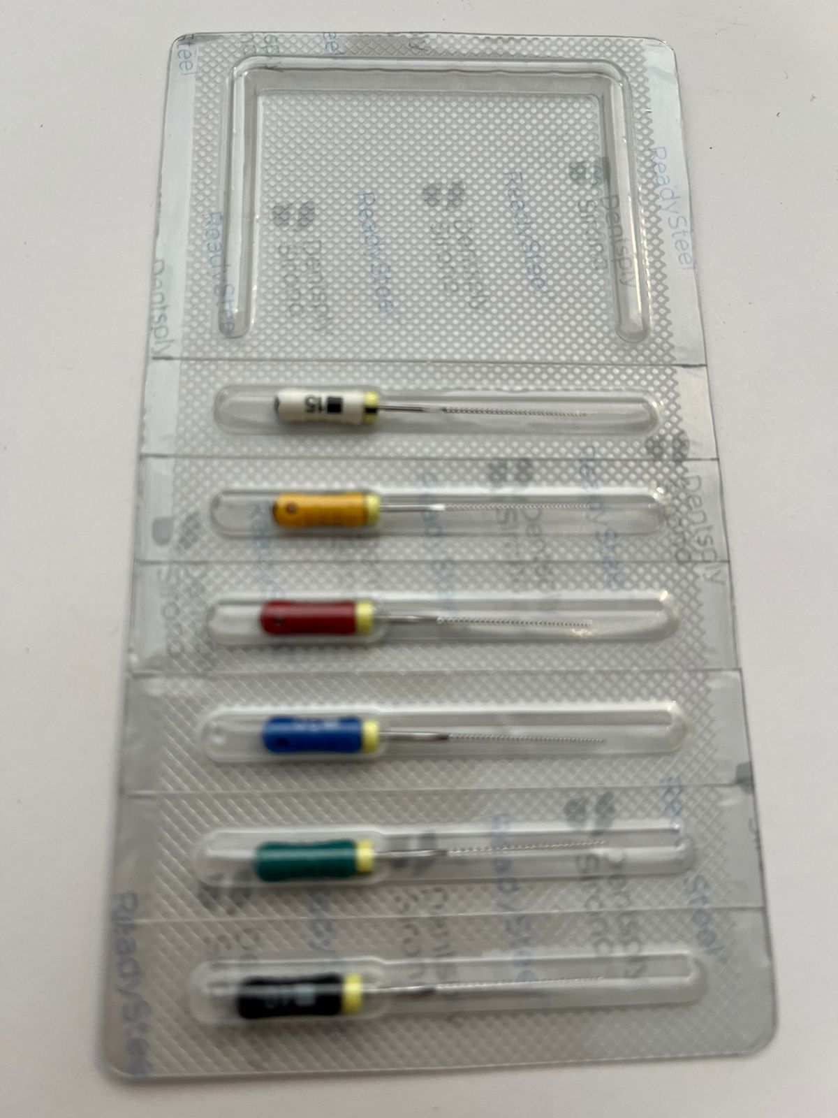 Blister de Limas dentsply Maillefer #15-40 primera serie 25mm K-file