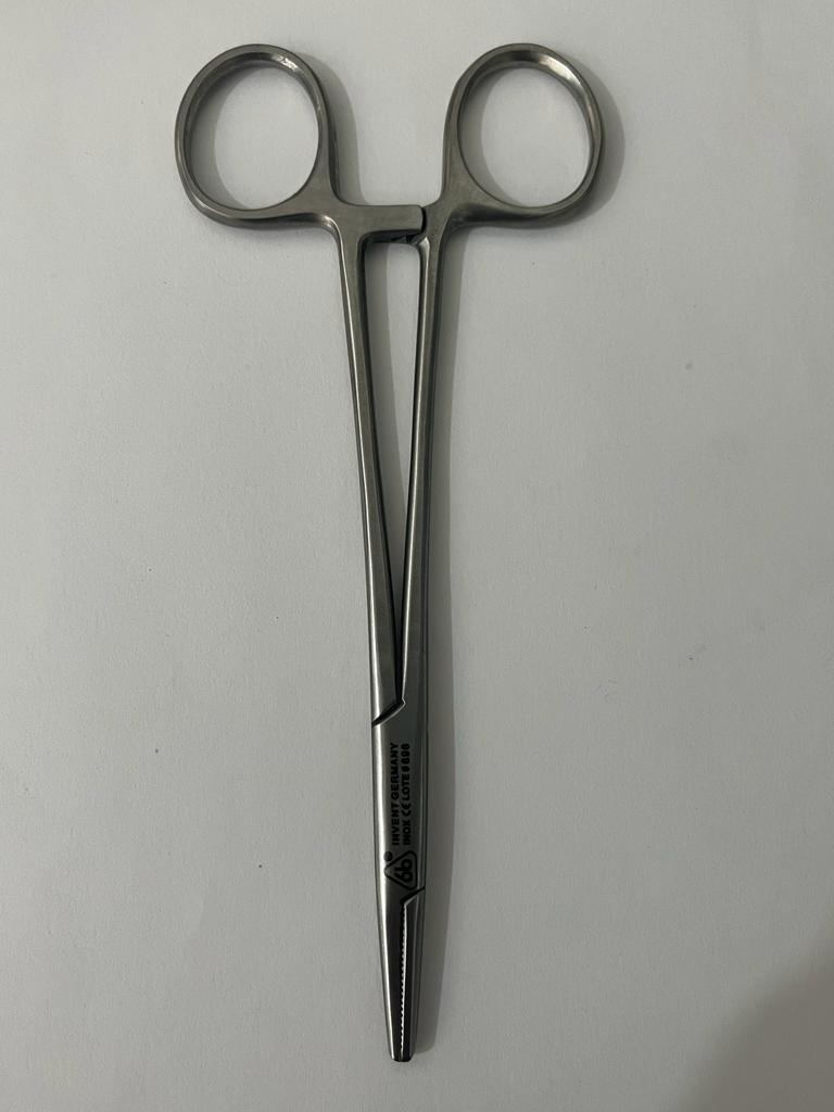 Porta agujas mayo 14cm 6B 282