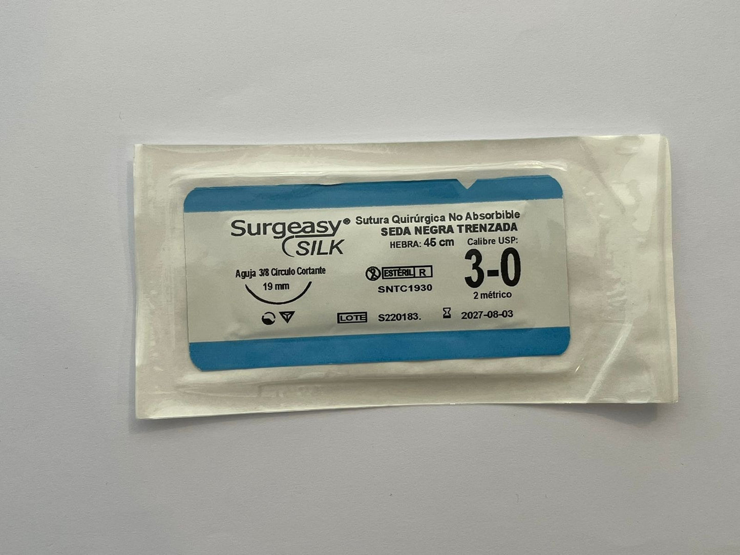 Sutura seda negra trenzada suelta 3-0