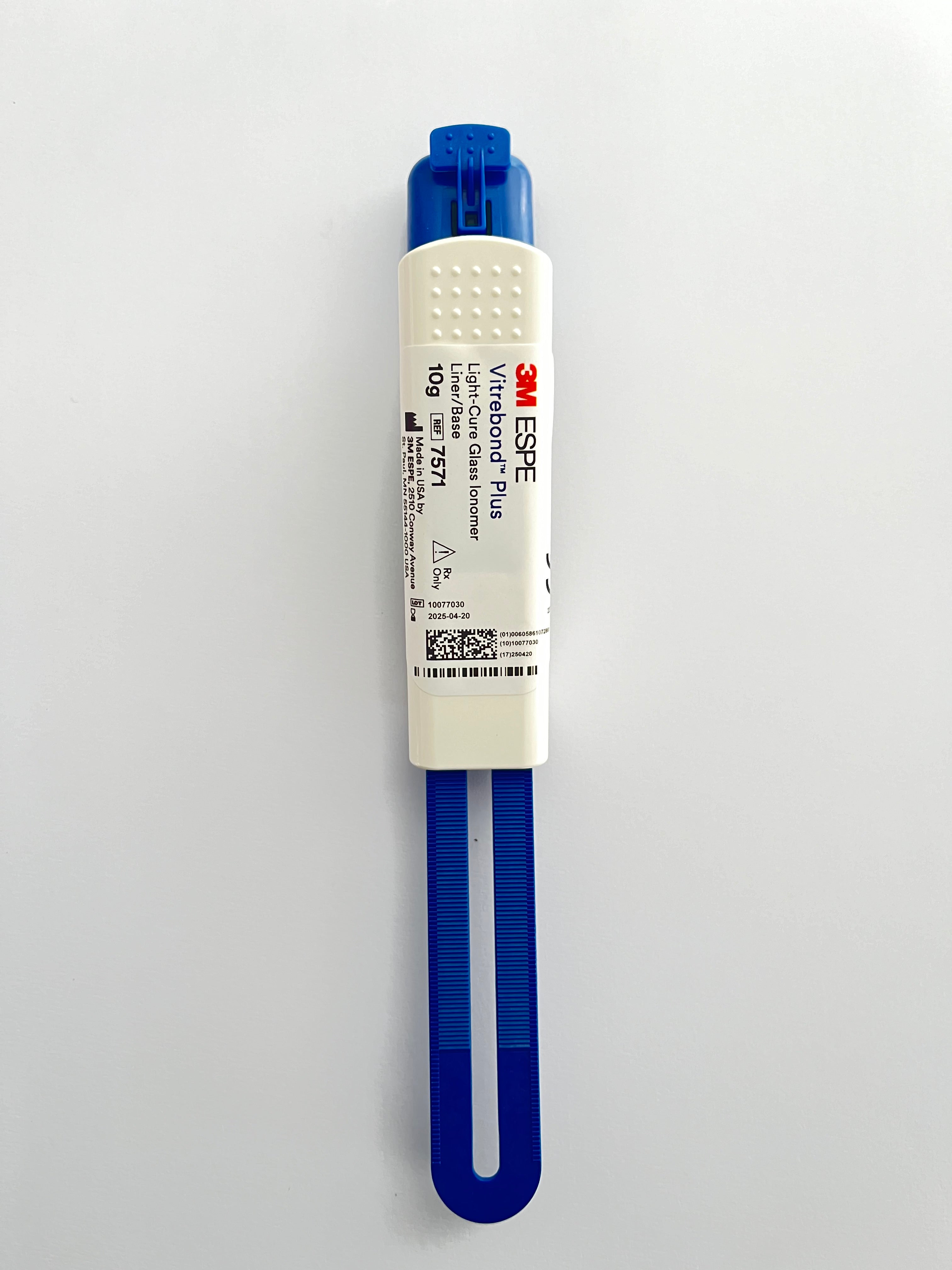 Ionomero Vitrebond plus light cure  promolar por cad. jun. 2026