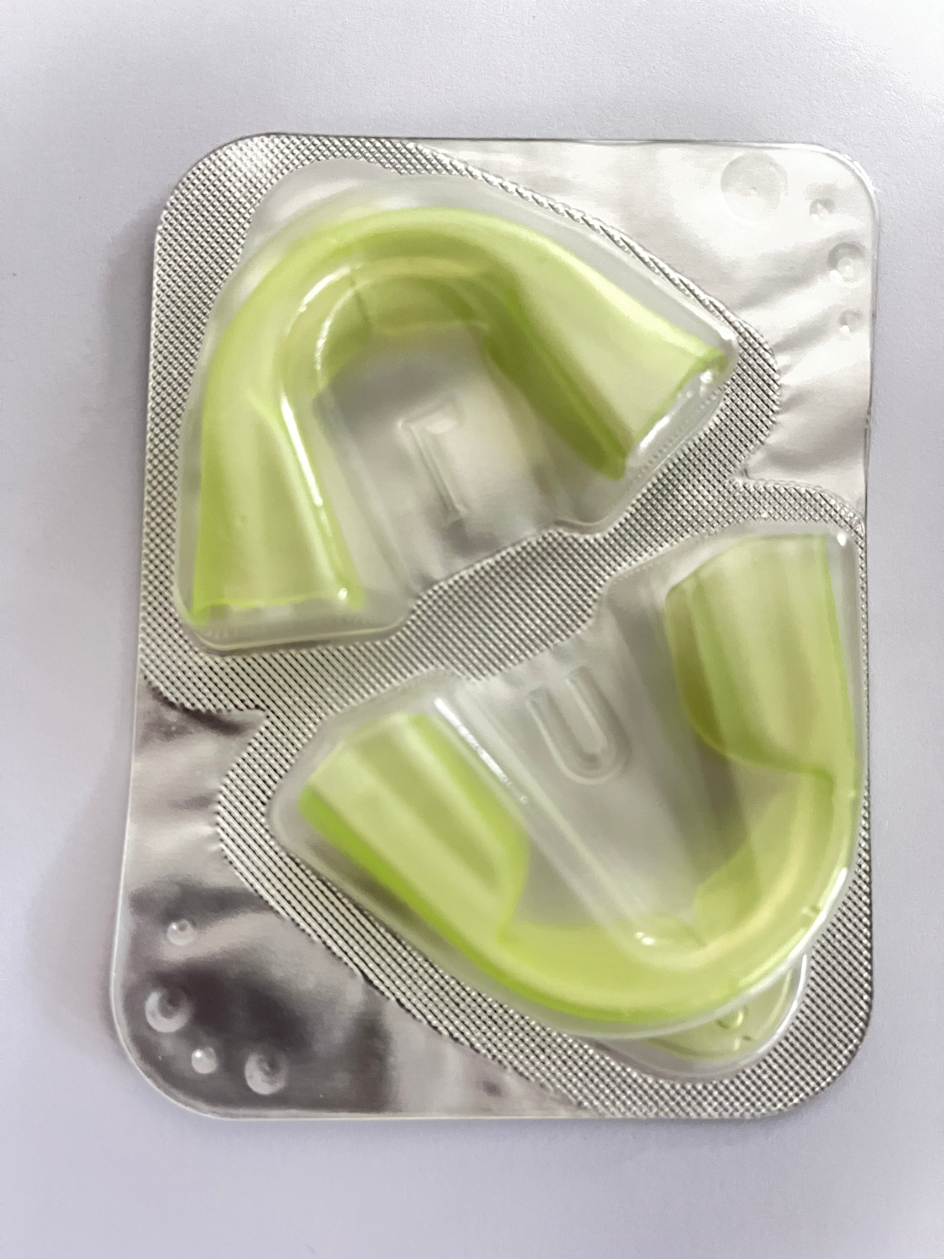 Ultraez en cucharillas superior e inferior desensibilizante nitrato de potasio y flúor PROMOLAR por cad. 2026-04