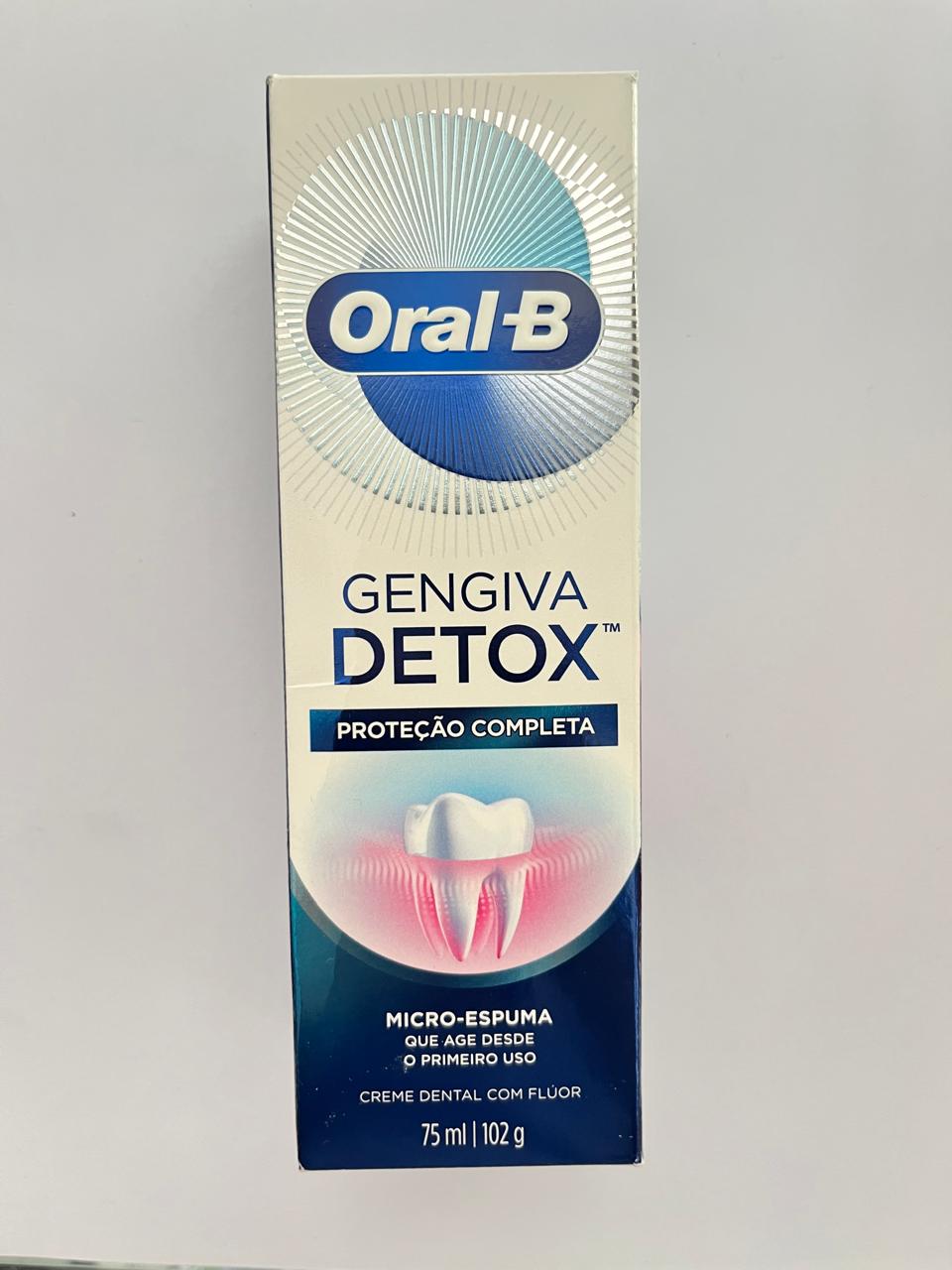 Pasta dental Oral-B detox limpieza profunda 75ml