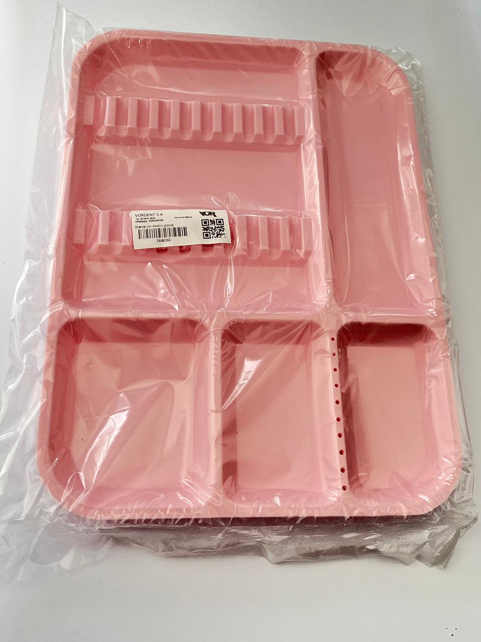 Charola división grande color rosa claro marca Vor