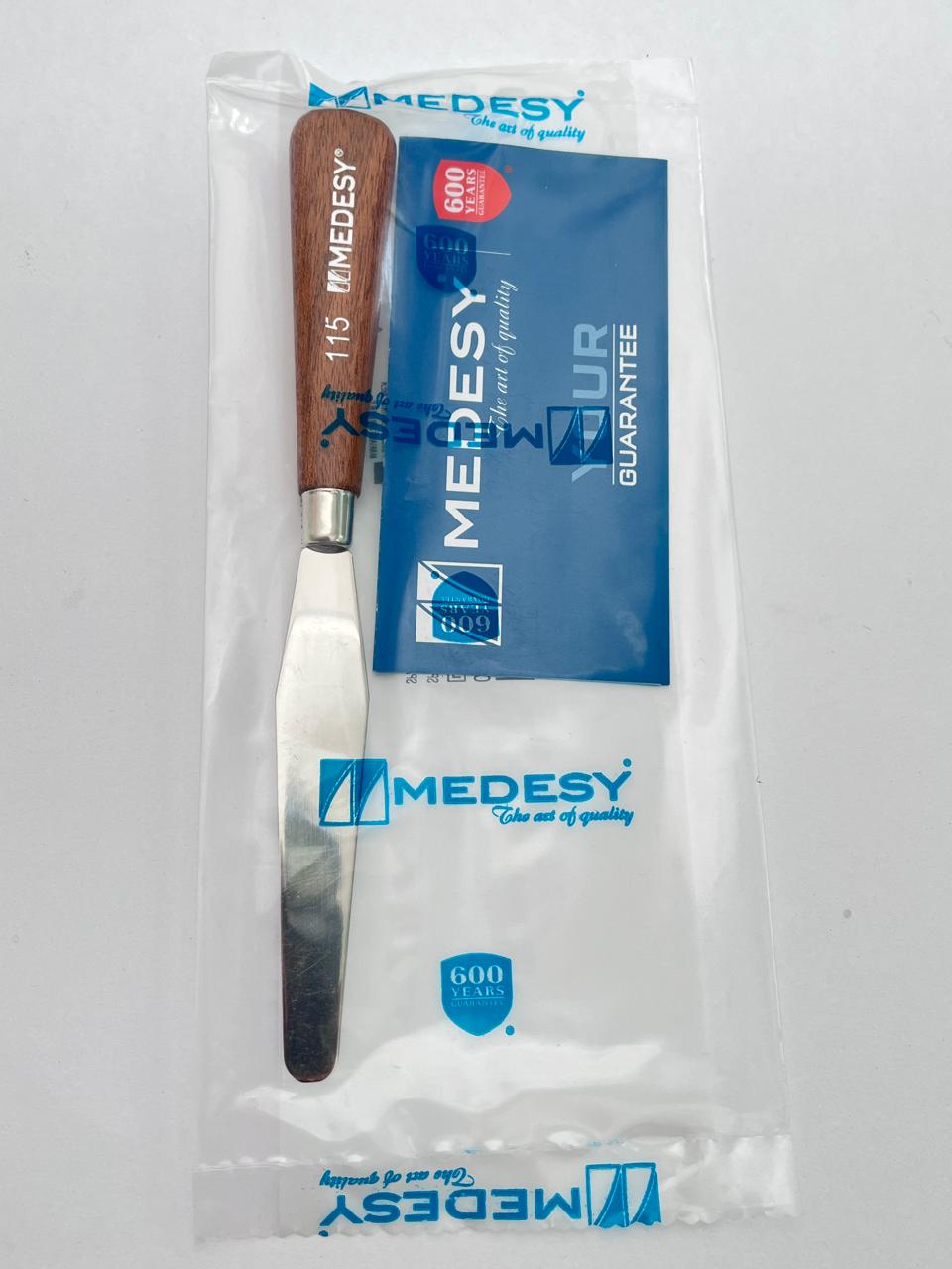 Espátula para elastómeros y silicones rígida marca Medesy cod. 115