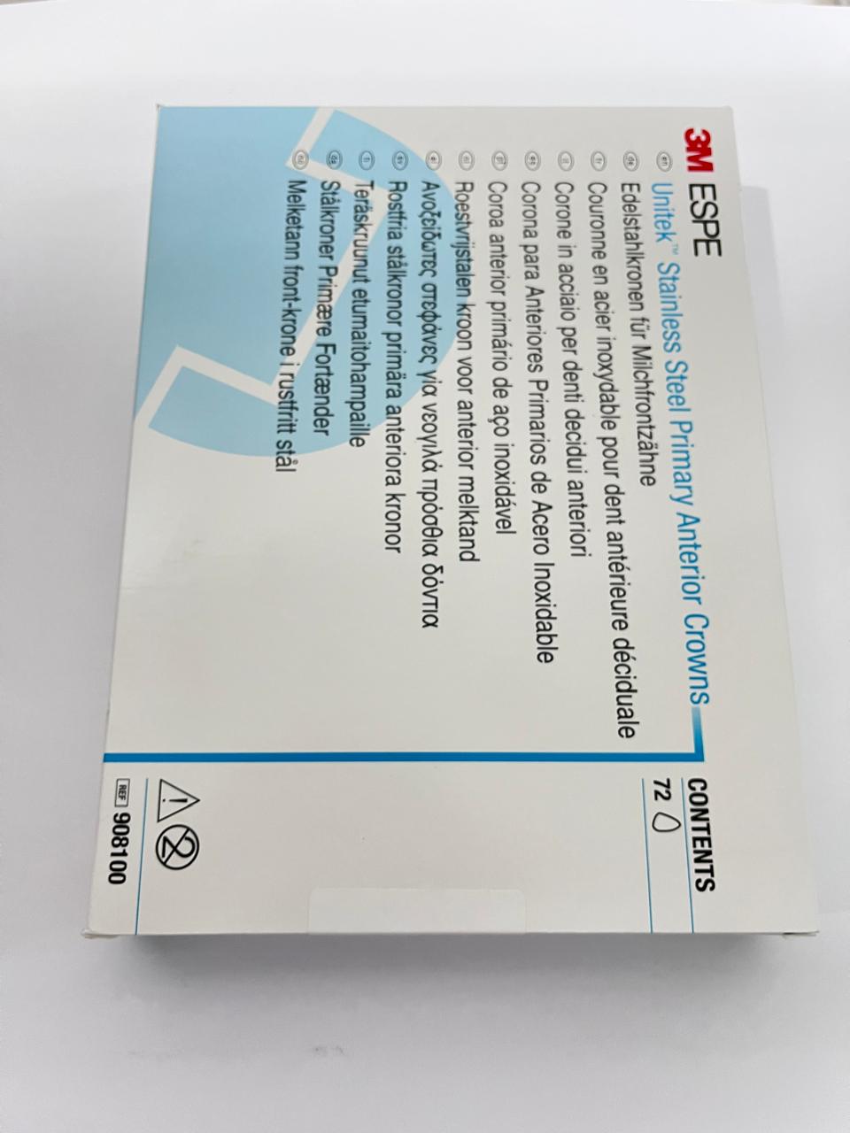Estuche de coronas anteriores infantiles marca 3M con 72 piezas surtidas