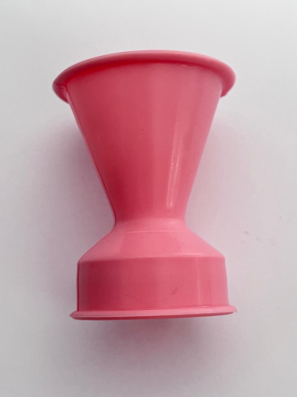 Porta cono marca vor color rosa