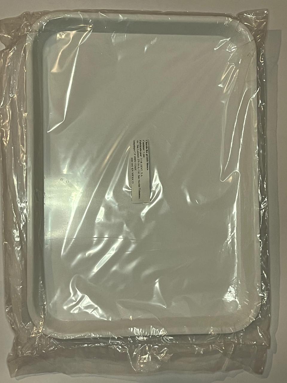 Charola plástica lisa grande color blanca marca Vor