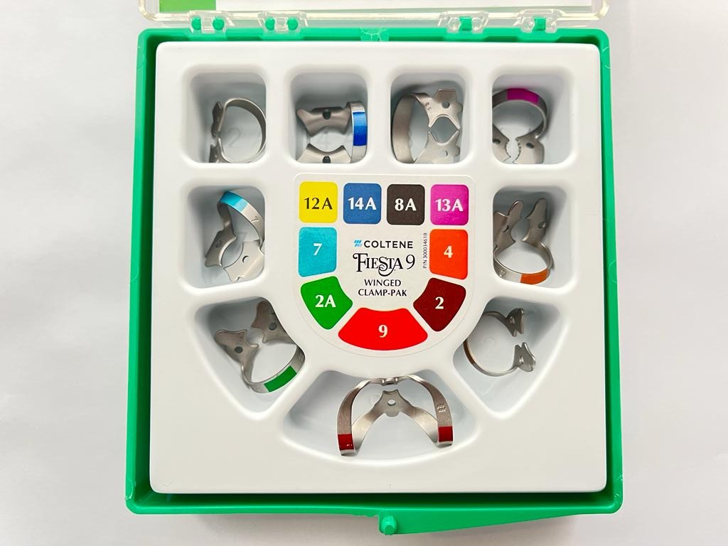 Juego de grapas hygienic, kit con 9 piezas Fiesta CON aletas