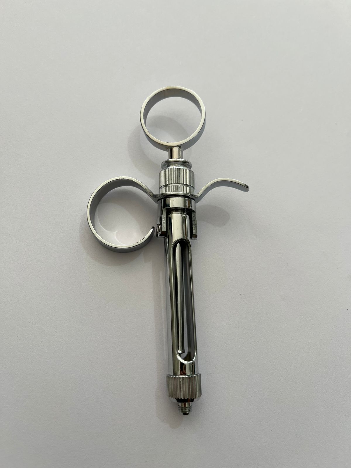 Jeringa anestesiar tipo bayer articulada con suctor 6B 214